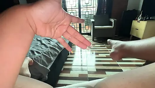 Jinekologla randevumdan sonra evde sıkıldım, çok azgındım sikilmek istiyorum