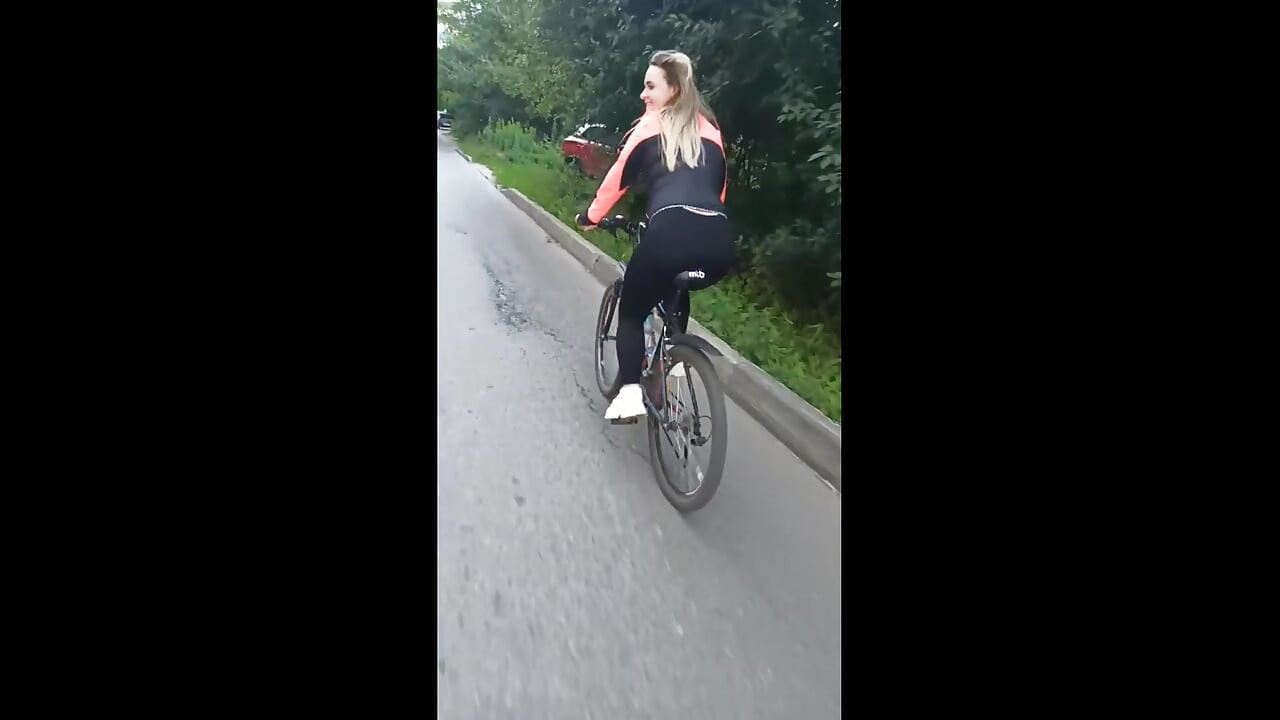 Bisiklet yolculuğu ormanda ateşli bir saksoyla bitiyor