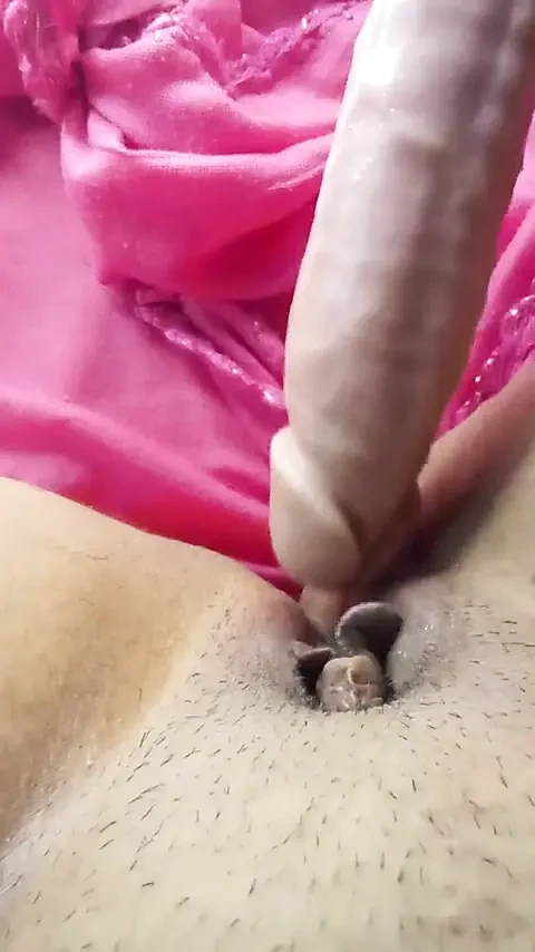 Bir yarağın üzerinde ölüyordum