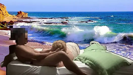 Gerçek çift birbirini emiyor, hafifçe boğuyor ve yüzüne tokat atıyor, azgın ateşli eş