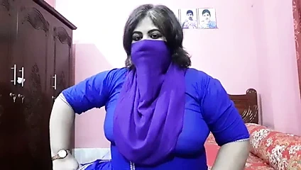 Desi yenge seks sohbeti – didi seksi lanet için trenler