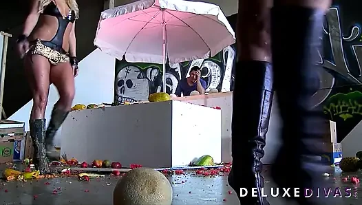 Deluxedivas - canlı sohbet - carla cox