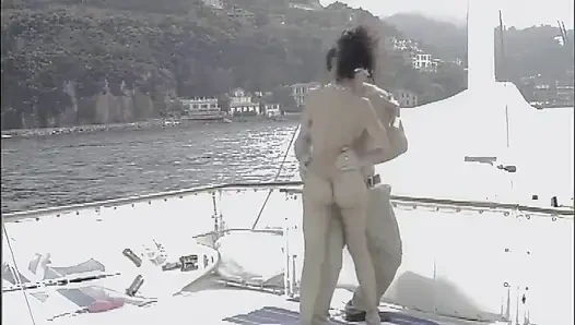 Açık Denizde Oral Seks, Teknede Anal Seks.
