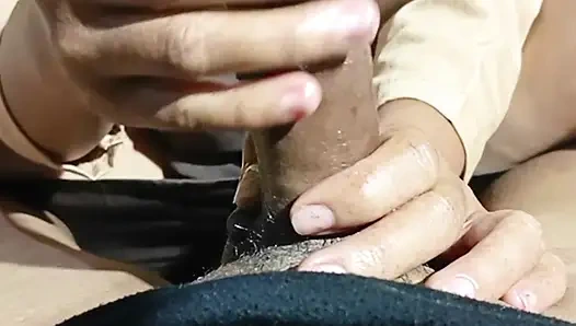 Okuldan yeni eve gelen küçük üvey kız kardeşimi sikiyorum