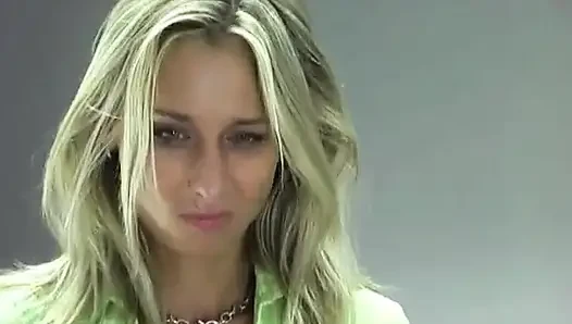 Lea şaplak makinesi - çıplak sırt kırbaçlama