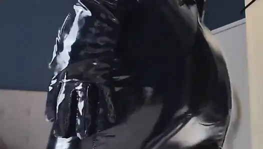 PVC fetişi - etek ve uzun eldivenler