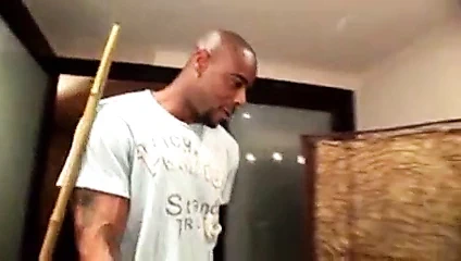 Ateşli sürtük siyah yarağı alıyor