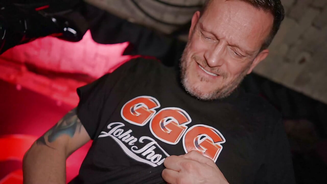 GGG John Thompson - Lateks Orospu Aşırı Grup Seksinde