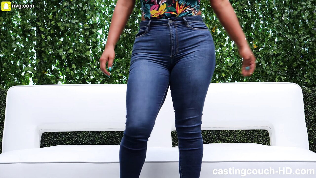 Pawg milf dövülerek sırasında rap video işitme