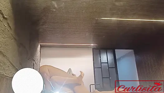 Sıkı ve büyük götlü curlisita dölleniyor