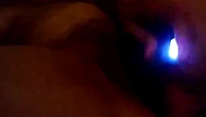 eski sevgilim kendisi ile oynuyor