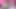 Ateşli genç sürtük kıyafetlerini çıkarıyor ve pembe meme uçlarını ve amını gösteriyor