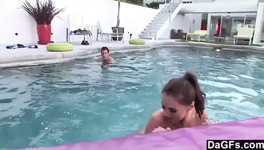 Dagfs tori siyah patronu tarafından sürülmüş alır