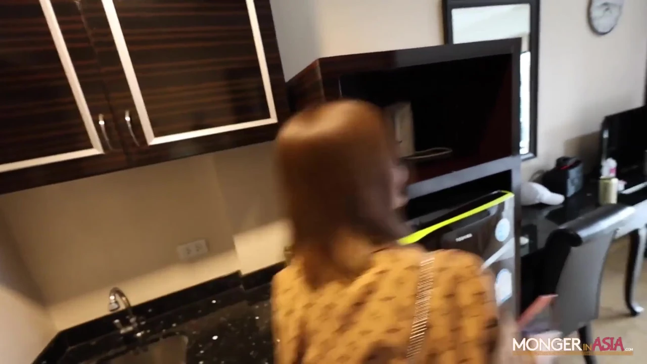 Petite Asian Fucking a Guy