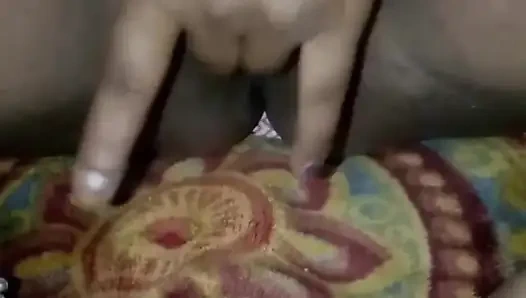 Desi Chut Hintli Bhabhi Ki Chut