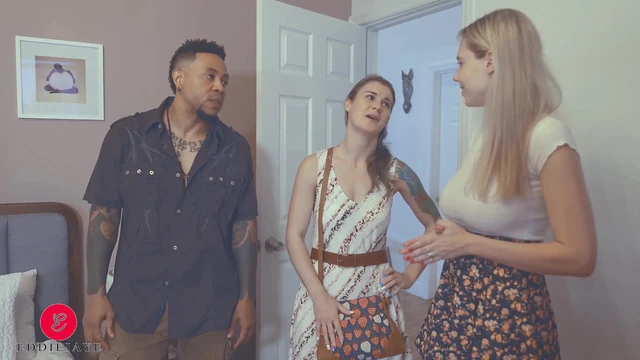 Анальный секс с нашим риэлтором