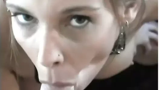 Stephanie sürpriz oral seks