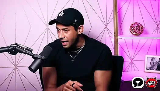 Alex Jones boyut, performans kaygısı ve baskı hakkında gerçekleşiyor