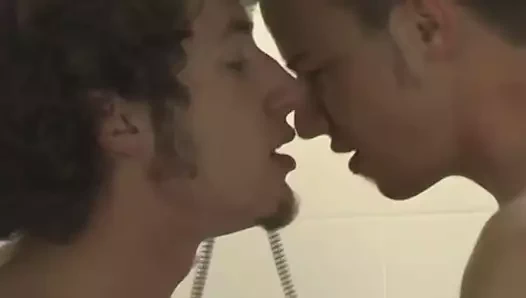 Asılı genç amatörler Jarod Steel ve Kent Montana götten