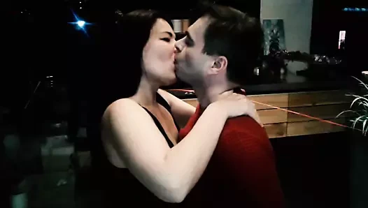 Alex melek feat. ahadova - aşk için koşmak