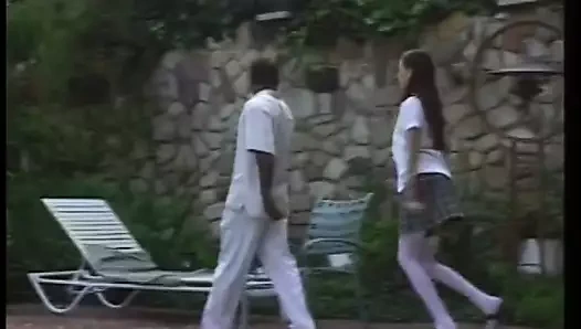 Siyah damızlık maddeleri azgın beyaz orospu ile sert horoz poolside