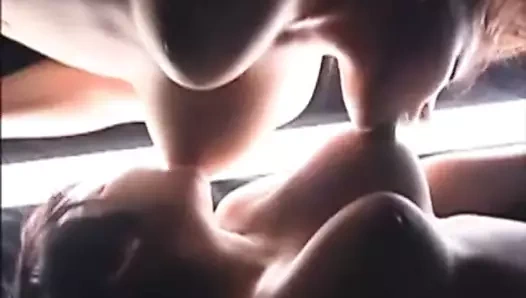 Asya lezbiyenler yalama her diğerleri memeler