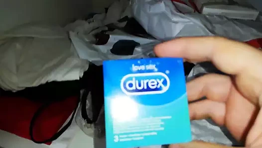 Kocası karısının prezervatifini buldu