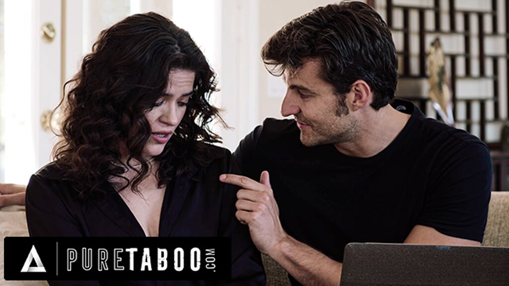 Saf tabu - sapık hatun Victoria Voxxx garip adam tarafından porno ile yakalanıyor