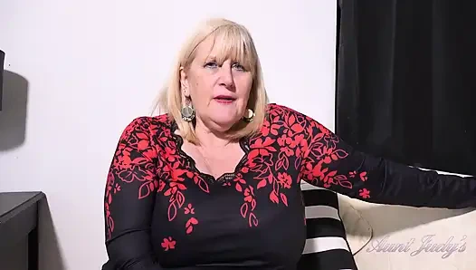 Auntjudys - büyük memeli olgun iri güzel kadın Catherine'in kıllı çalısı için bir bahçıvana ihtiyacı var