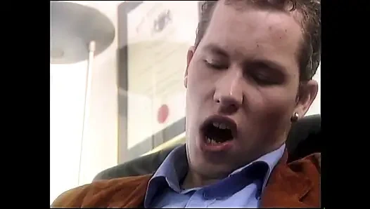 Beni masada sekreterimi sikerken aldı