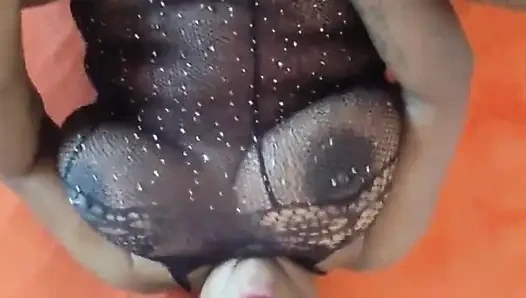 Üvey Annemin Güzel Poposu Babam Evde Yokken Komşundan Masaj Alıyor