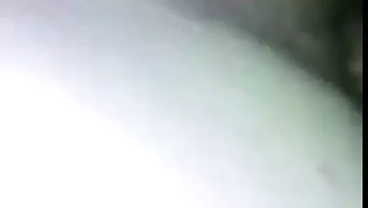 Ce soir ce n'est pas son mec qui la baise