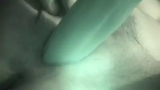 Eski kız arkadaşım bir salatalık ile kendini sikikleri