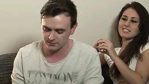 Harika götlü sansasyonel hatun sert sikiliyor