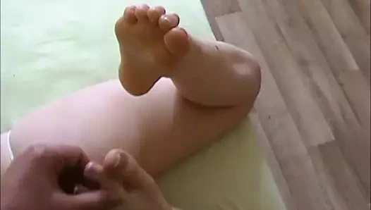 amatör kız ayakları üzerinde Cum - eşek ve ayaklar