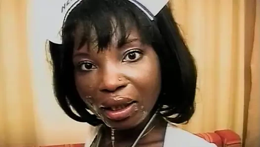 Muhteşem zenci hemşire büyük bir büyük zenci tarafından sikiliyor