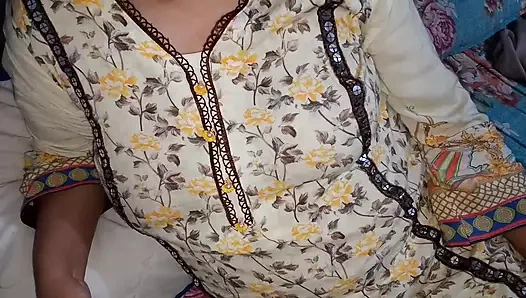 Üvey anne, komşu neden evimize geliyor?