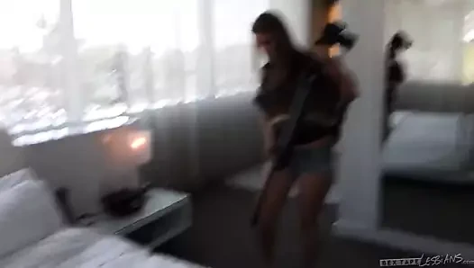 Lena nicole ve presley erkek geyik pov lezbiyen sextape