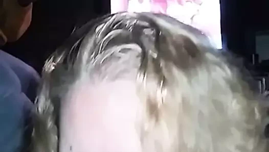 Tammy, babasının sikini emiyor