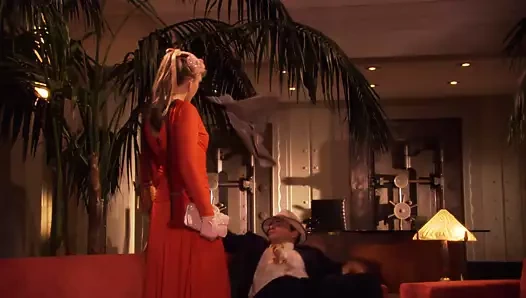 Baştan çıkarıcı karısı yakın çekimde şiddetli seks sürdürür