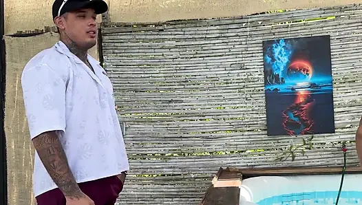 Otelin büyük resepsiyonisti ile çılgın bir karşılaşma