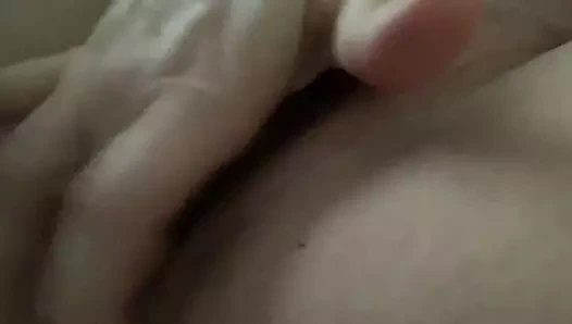 Yapay penis ve parmaklarla oyun zamanı
