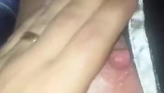 Busty eş creampied ve orgazm