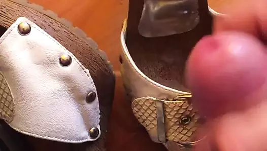 Ahşap mules topuklu ayakkabılara boşalma