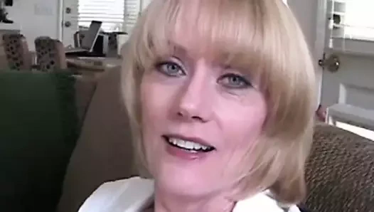 amatör sarışın gilf berbat horoz süre üzerinde ona cep telefonu