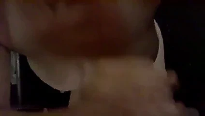 Onu benim büyük doğal göğüslerimin üzerine boşaltacağım