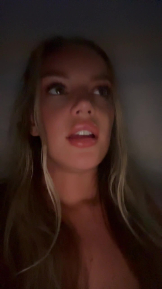 Swedish OnlyFans Model Fucks Stranger Fan at Hotel