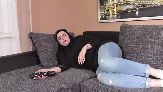 Karısının arkadaşını becerdi