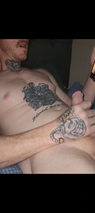 Otoseksüel mastürbasyon sonra kendi dölümü tadın