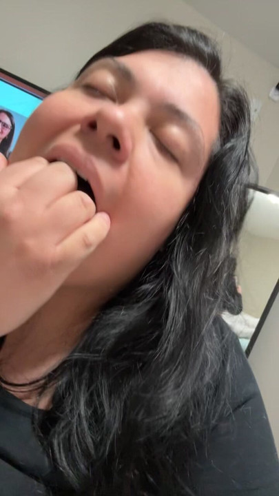 Latina orospu Daddy'si için 10 inçlik BBC dildoya biniyor